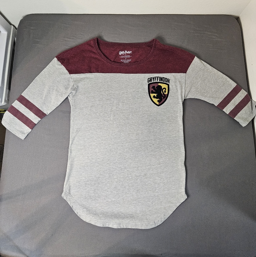 Harry Potter Gryffindor Grey And Maroon Women’s M Shirt
